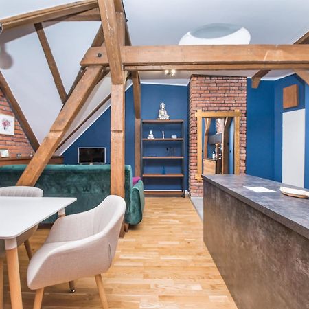 Uroczy Apartament Gliwice Esterno foto