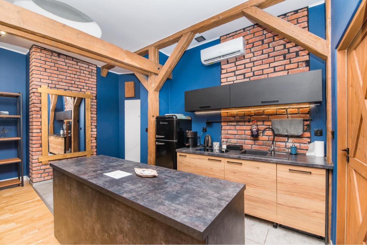 Uroczy Apartament Gliwice Esterno foto