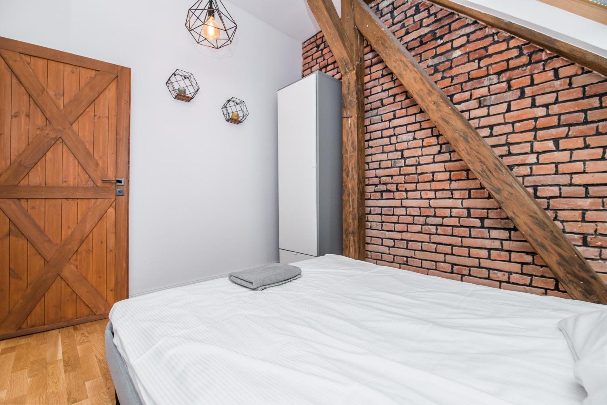Uroczy Apartament Gliwice Esterno foto